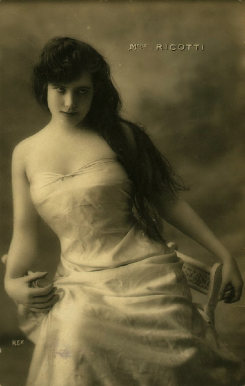 Damas de amarillo. Prostitución legalizada en el Imperio Ruso Damas de amarillo. Prostitución legalizada en el Imperio Ruso