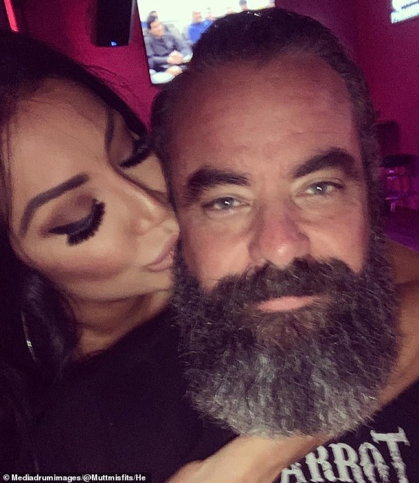 Dando vida a los marginados: una familia de Oklahoma salvó a más de 300 perros lisiados y enfermos