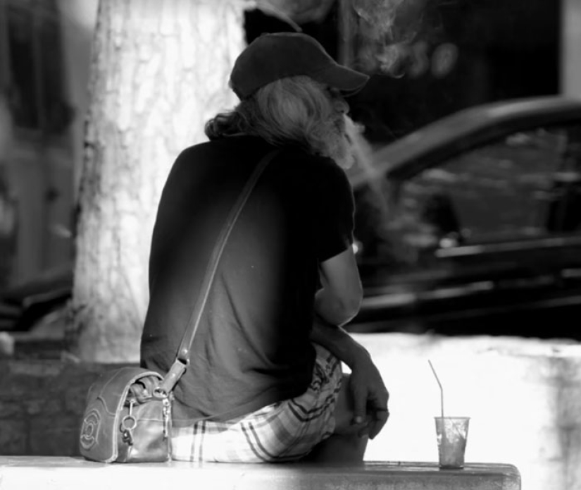 De indigentes a hipsters: un antiguo hombre sin hogar se conmueve hasta las lágrimas por su transformación De indigentes a hipsters: un antiguo hombre sin hogar se conmueve hasta las lágrimas por su transformación