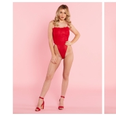 De moda, pero incómodo: el traje de baño caliente con cuello en V causa incomodidad