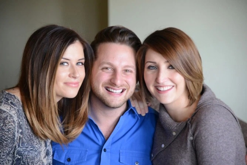 De un trío a un dúo: la sensacional tríada de amor se separó debido a la partida de una de las mujeres