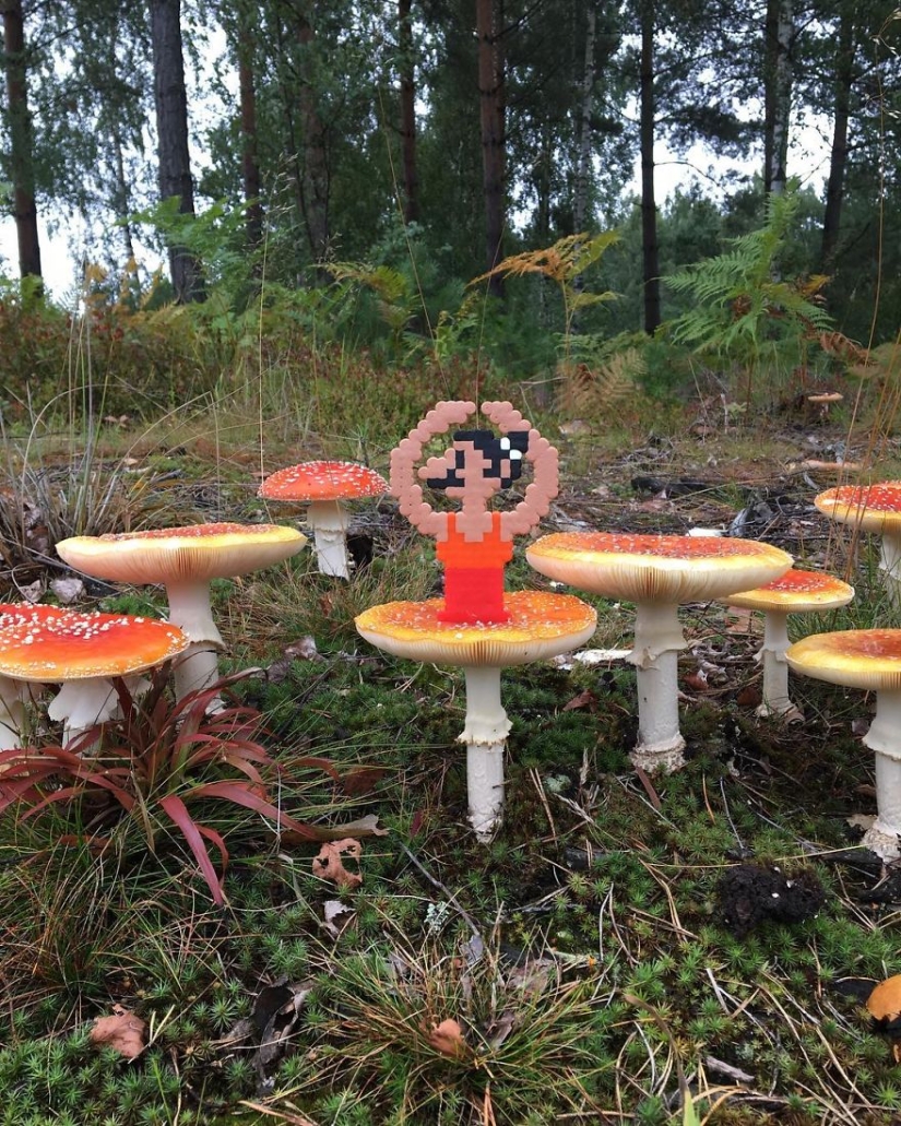 Dear, you have Putin pixelit: Swedish artist releases pixel heroes into the real world Dear, you have Putin pixelit: Swedish artist releases pixel heroes into the real world