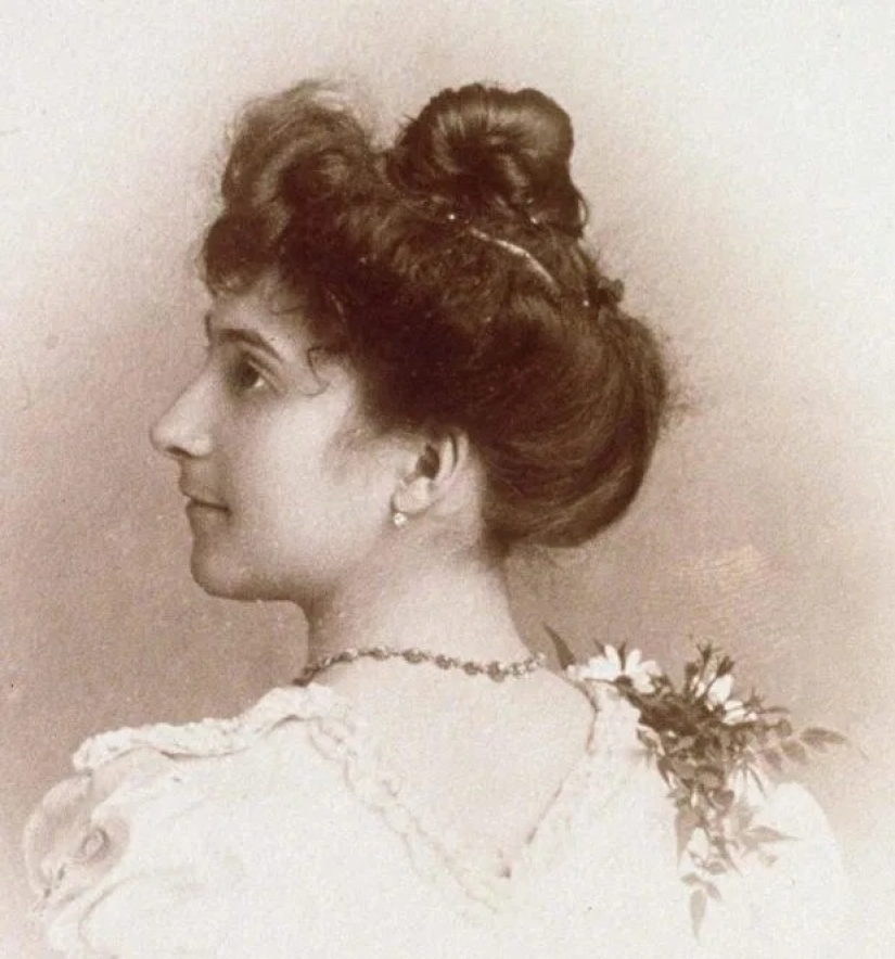 Deception of the century: the oldest woman on the planet could be the daughter of the one she pretended to be