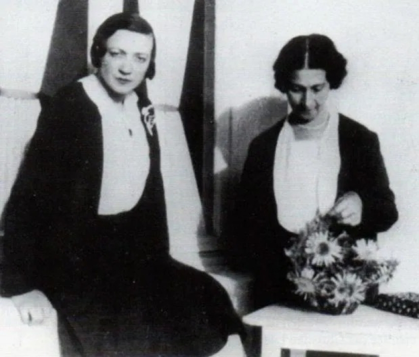 Deception of the century: the oldest woman on the planet could be the daughter of the one she pretended to be