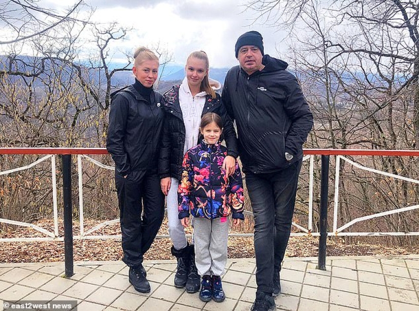 Desfile de moda mortal: modelo rusa casi muere de meningitis en China