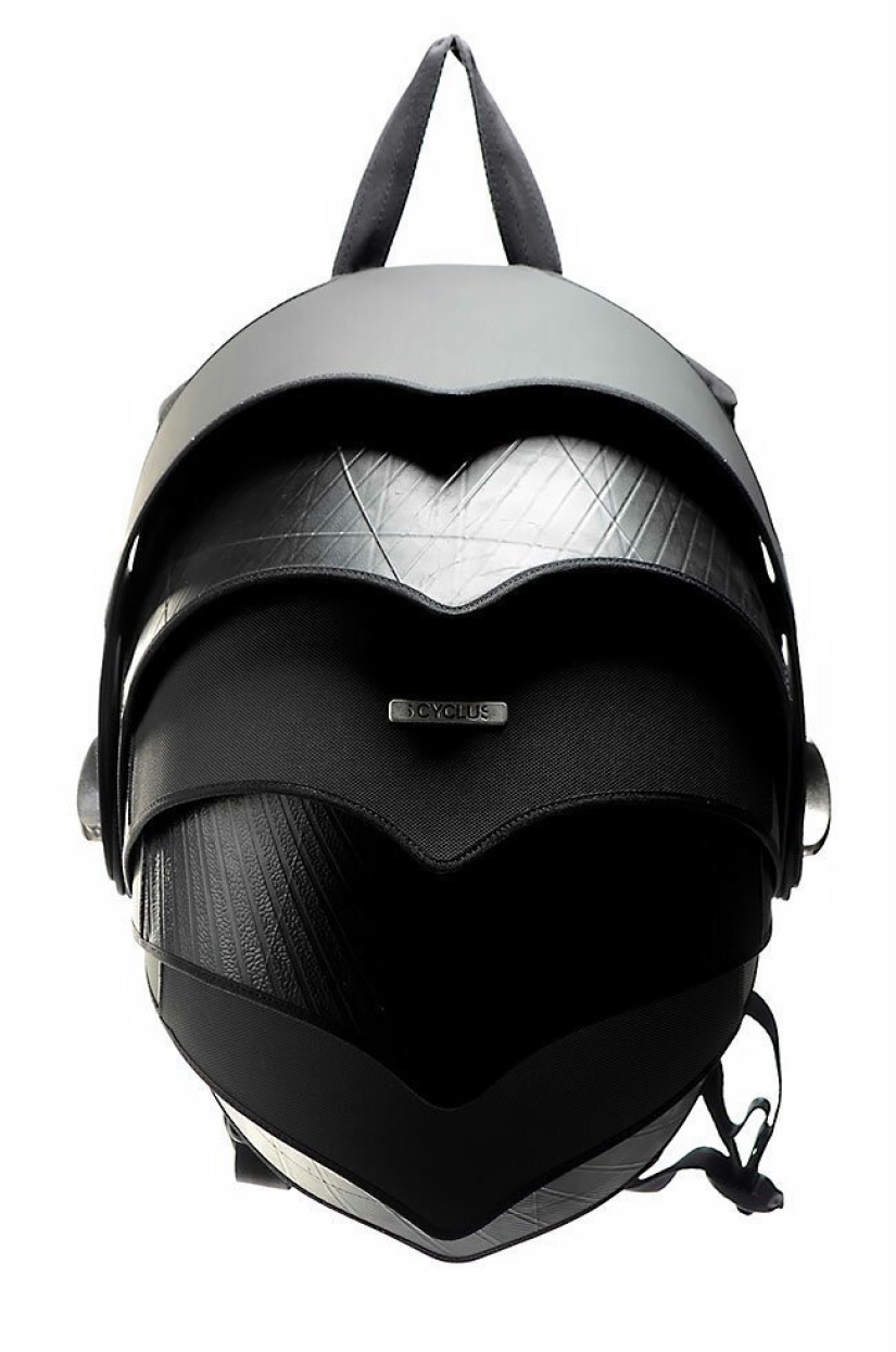 Designers from Colombia have created a backpack-shell of old tires Designers from Colombia have created a backpack-shell of old tires