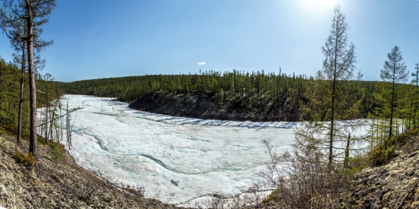 Después de ver esto, querrás ir a Yakutia: un paseo por el hielo en el caluroso verano