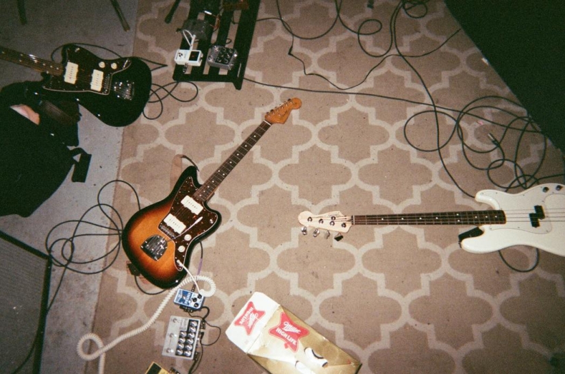 "Diary of a one-off": the photographer sent 10 cameras around the world and was sent 10 thousand stories