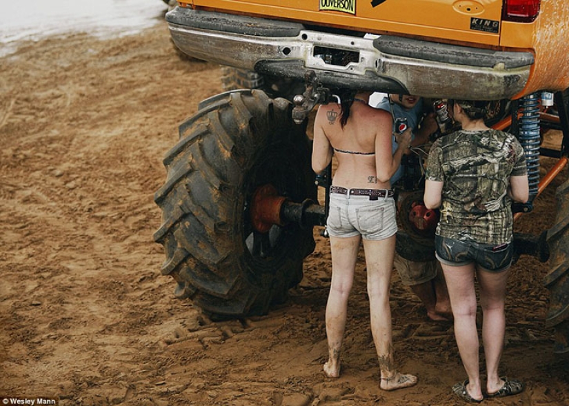 Diviértete, clase trabajadora: cómo se relajan los estadounidenses comunes Diviértete, clase trabajadora: cómo se relajan los estadounidenses comunes