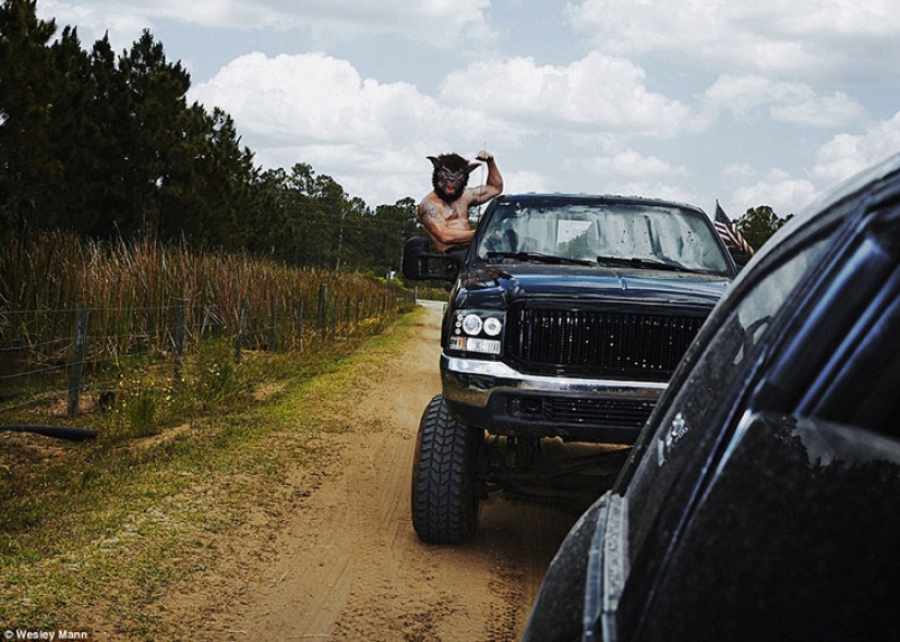 Diviértete, clase trabajadora: cómo se relajan los estadounidenses comunes Diviértete, clase trabajadora: cómo se relajan los estadounidenses comunes