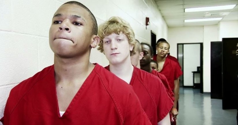 "Do you want someone to look in your ass?!": a non-childish show for children shocked a battered America "Do you want someone to look in your ass?!": a non-childish show for children shocked a battered America