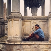 Doing homework at the fountain of the XIV century: one day in the life of a Cambridge student
