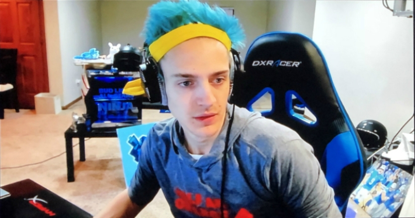 "Don't waste your time on video games," advises a 26—year-old guy who earns millions on streams "Don't waste your time on video games," advises a 26—year-old guy who earns millions on streams