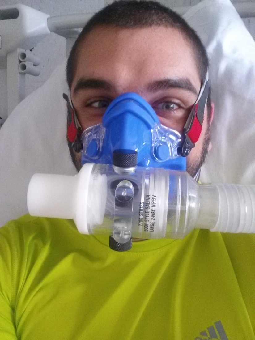 Dream job or bullying? The guy lay for 70 days for 18 thousand dollars Dream job or bullying? The guy lay for 70 days for 18 thousand dollars