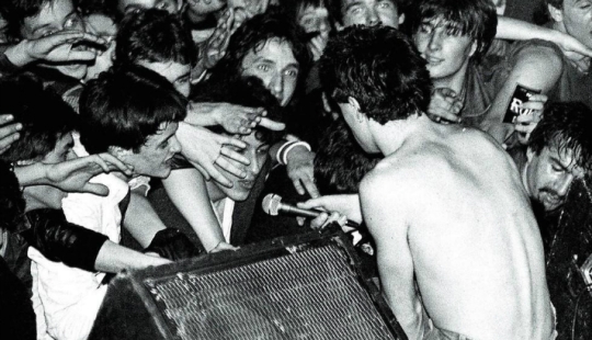 Drogas, peinados infernales y Comunismo: la vida nocturna de Belgrado de los años 80 Drogas, peinados infernales y Comunismo: la vida nocturna de Belgrado de los años 80