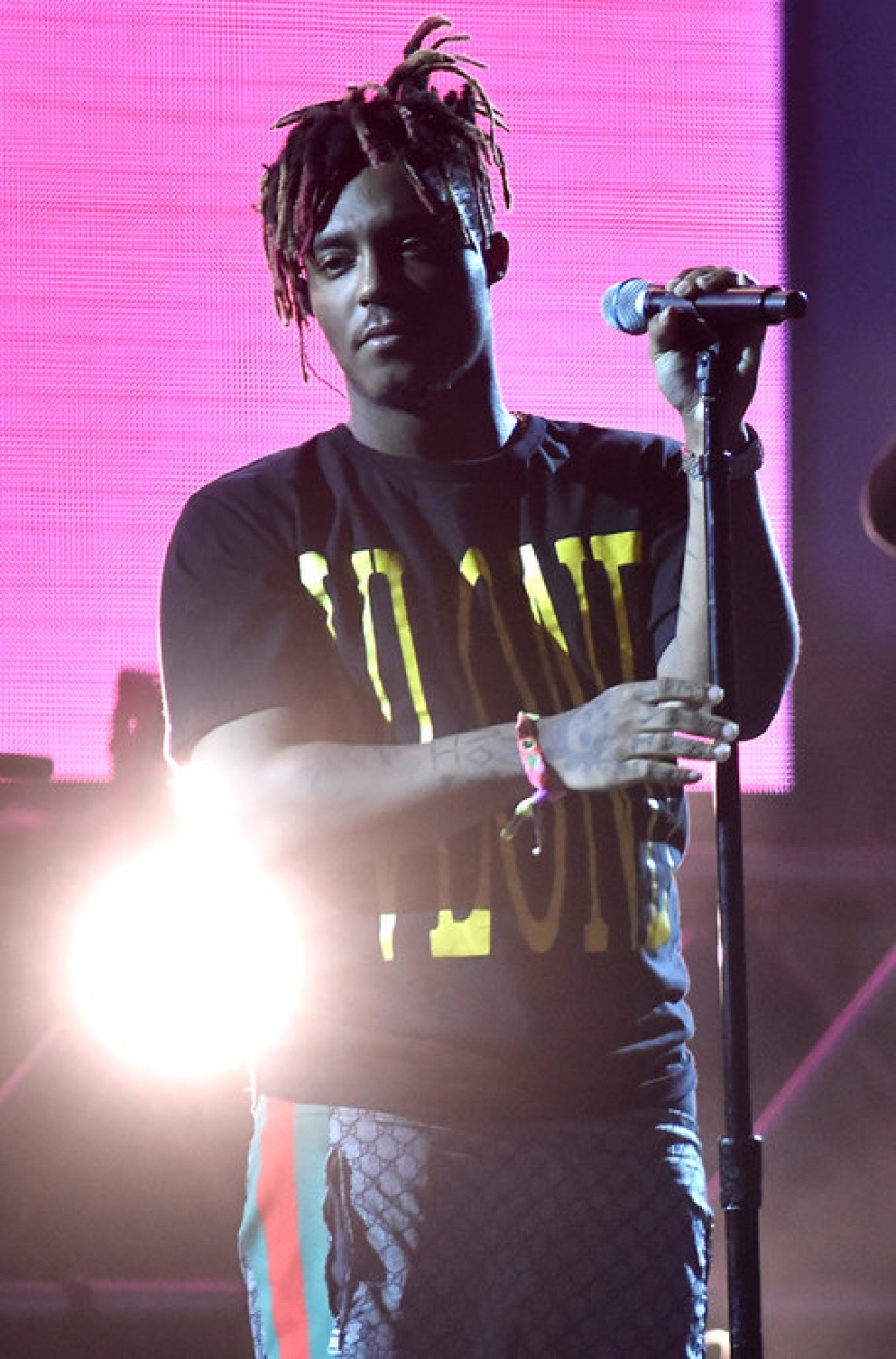 Drugs and shootings: why Lil Peep, Tupac and other rappers died so early Drugs and shootings: why Lil Peep, Tupac and other rappers died so early