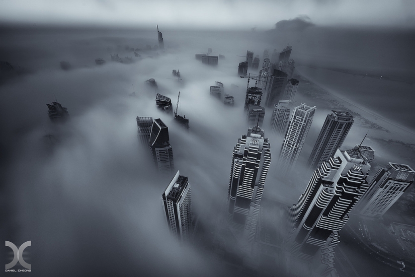 Dubai shrouded in mist Dubai shrouded in mist