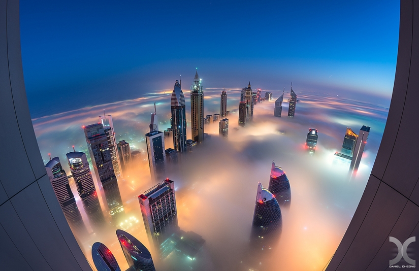 Dubai shrouded in mist Dubai shrouded in mist