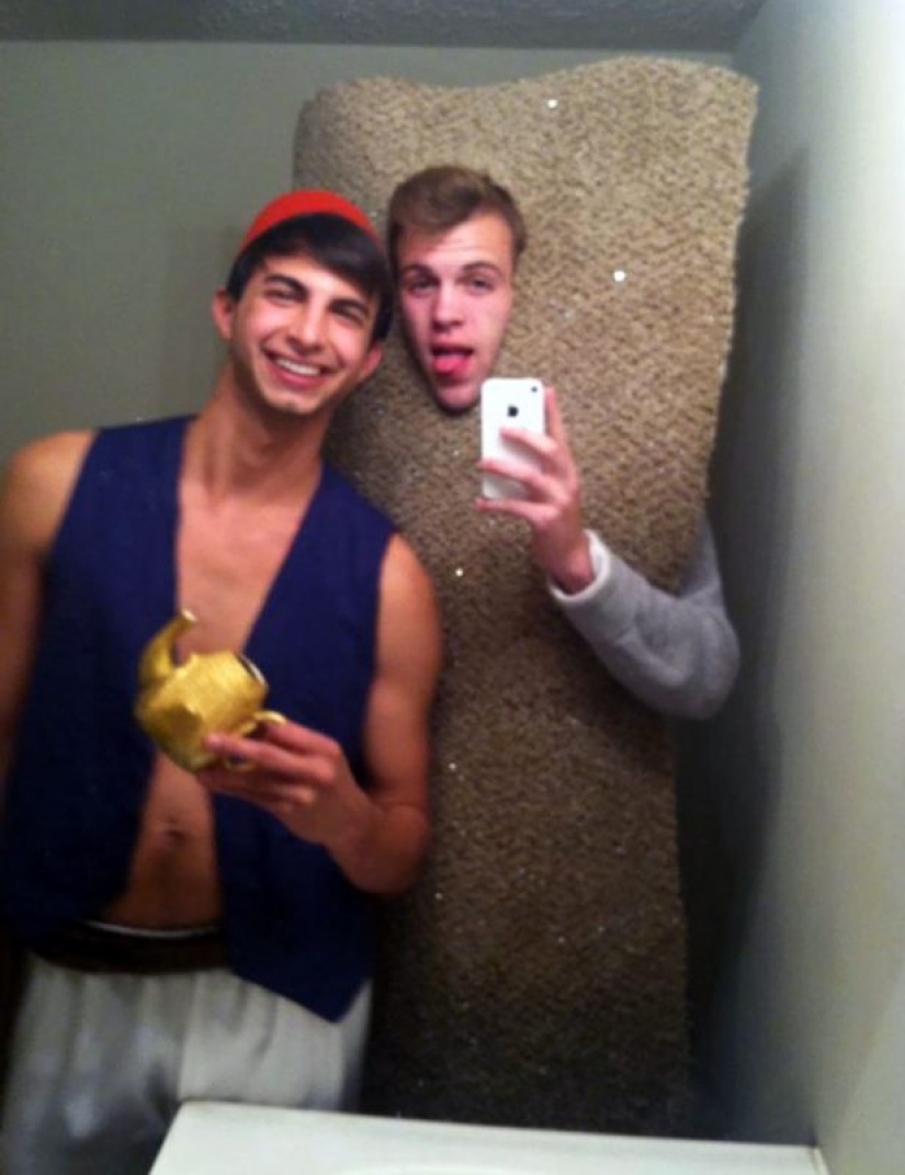 Each creature has a pair! 30 most unusual, funny and terrifying Halloween costumes for two