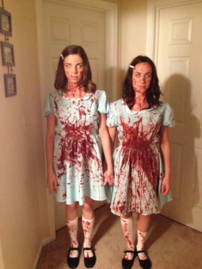 Each creature has a pair! 30 most unusual, funny and terrifying Halloween costumes for two