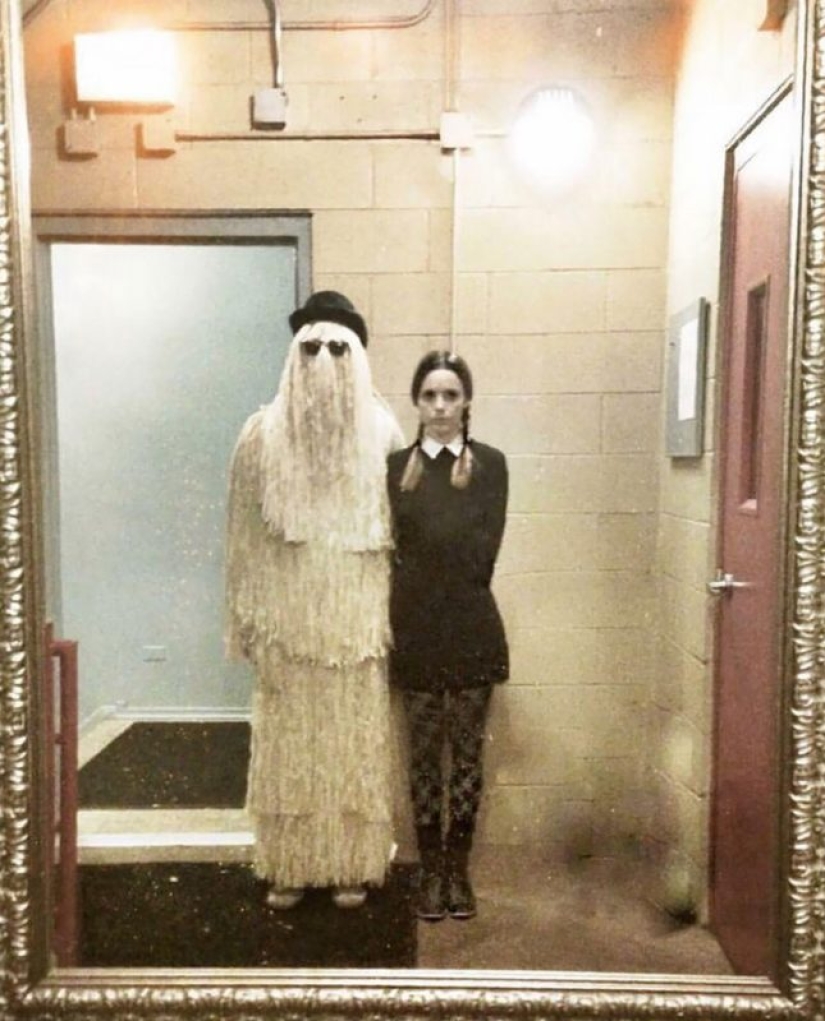 Each creature has a pair! 30 most unusual, funny and terrifying Halloween costumes for two