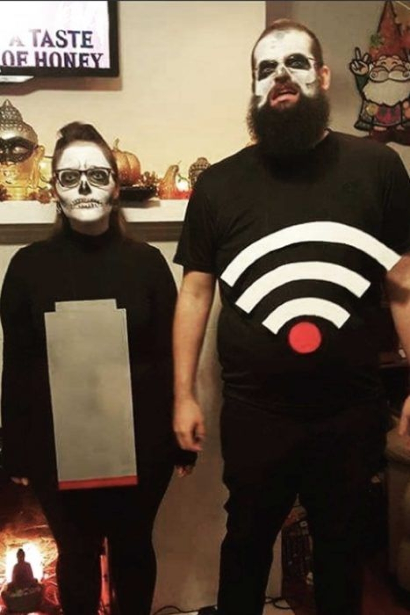 Each creature has a pair! 30 most unusual, funny and terrifying Halloween costumes for two