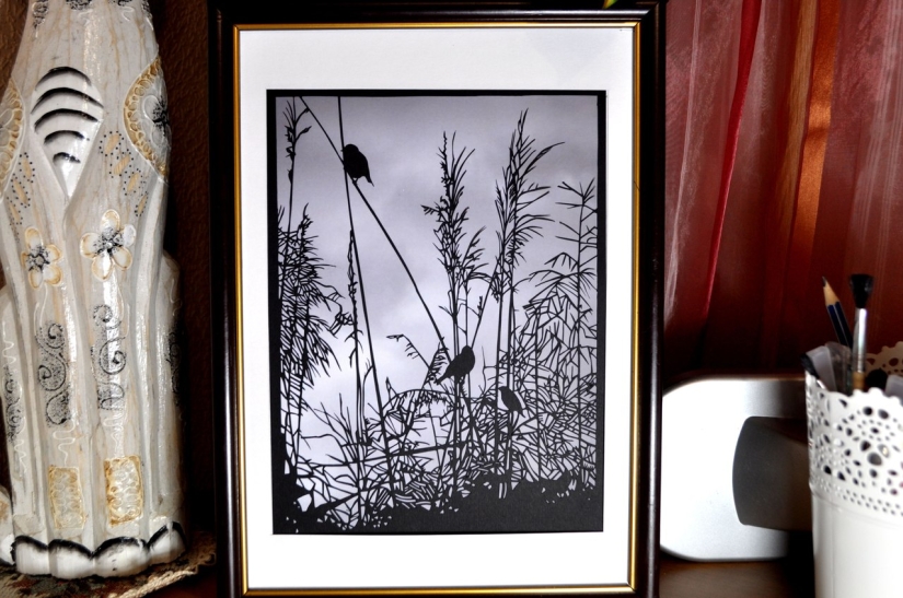 El abuelo de Pskov hace increíbles pinturas con papel