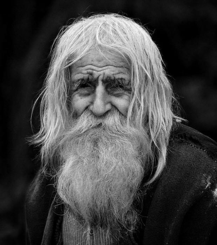 El abuelo Dobri es un pobre filántropo