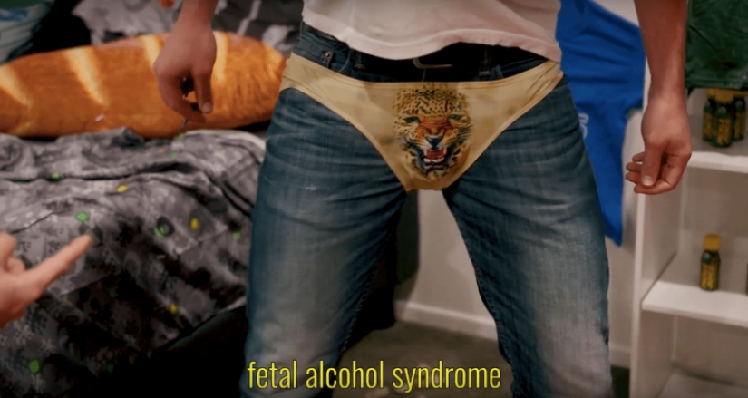 El blogger estadounidense amuebló su hogar, confiando en la elección de los suscriptores. El interior salió para un aficionado