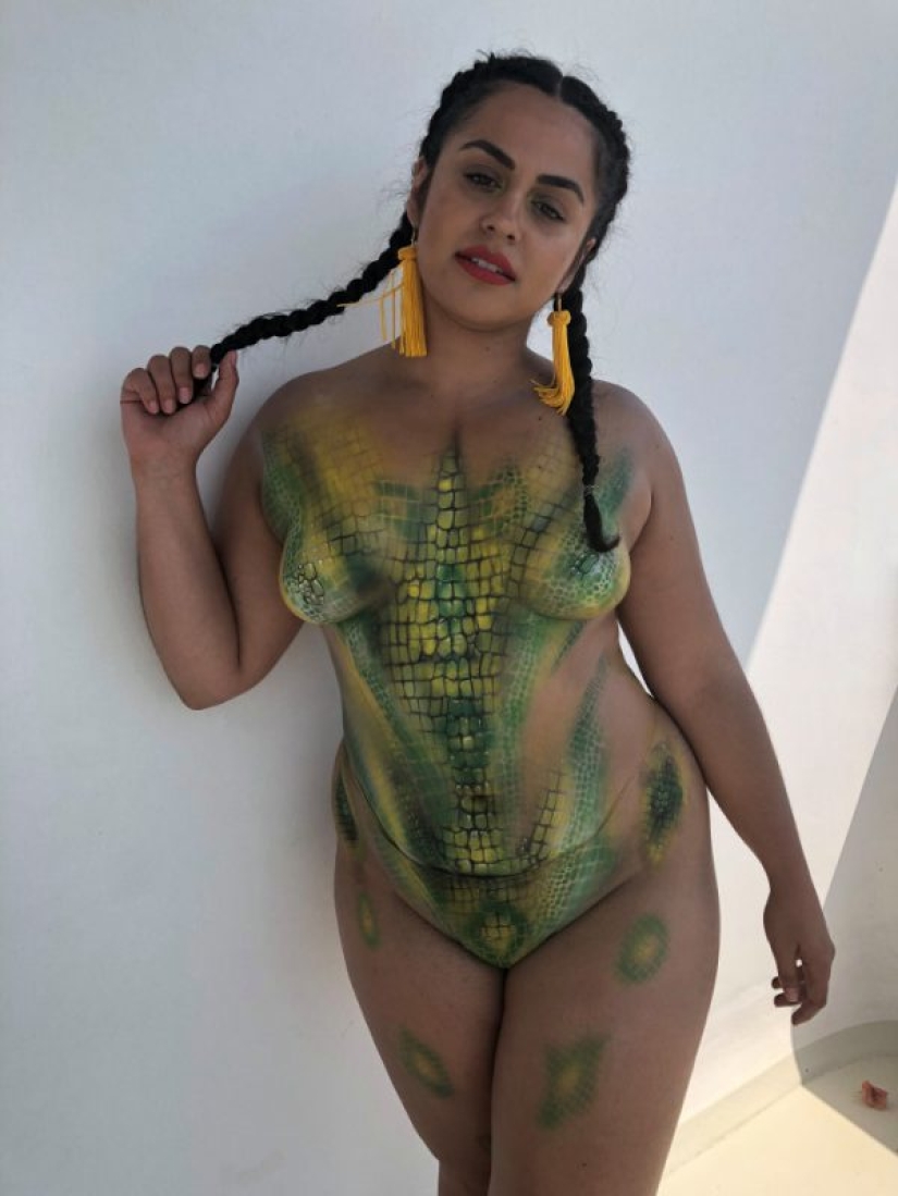 El cuerpo desnudo es algo útil: modelos con formas curvas participan en un nuevo reality show británico El cuerpo desnudo es algo útil: modelos con formas curvas participan en un nuevo reality show británico