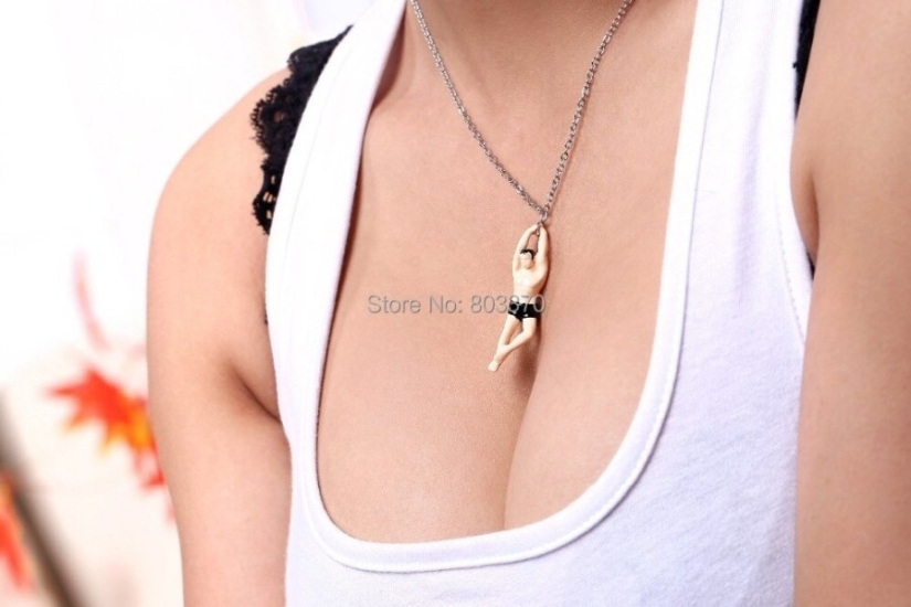 El diseñador japonés presentó una colección de calcetines con fugas "ecológicos" El diseñador japonés presentó una colección de calcetines con fugas "ecológicos"