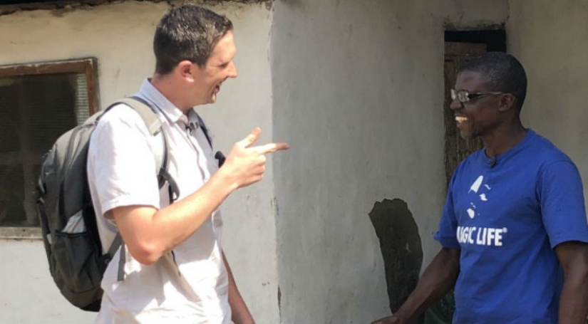 El estafador quería criar a un blogger por dinero, y en lugar de enviarlo, le ofreció un trato