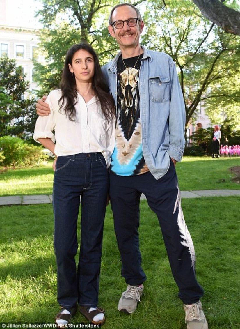 El fotógrafo erótico Terry Richardson se niega a trabajar por "acoso" El fotógrafo erótico Terry Richardson se niega a trabajar por "acoso"