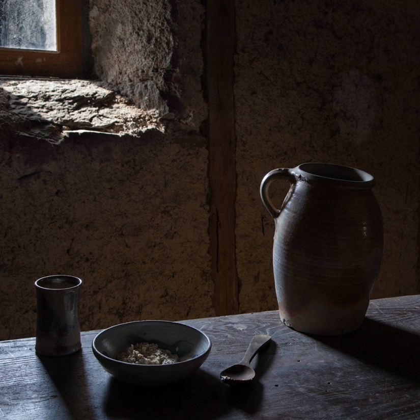 El fotógrafo recrea las fiestas descritas en las páginas de obras literarias famosas