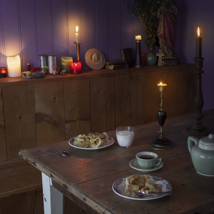 El fotógrafo recrea las fiestas descritas en las páginas de obras literarias famosas