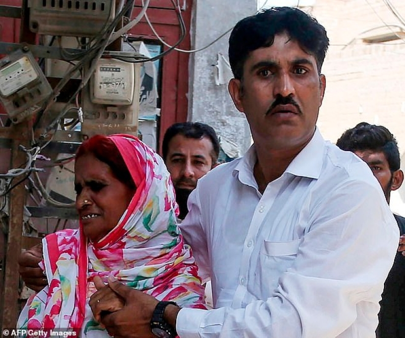 El hermano de la "Kim Kardashian paquistaní" fue condenado a cadena perpetua por el asesinato de su hermana