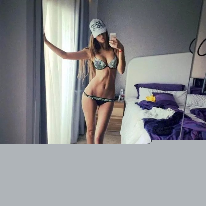 El monarca malasio rompió con su esposa rusa por intimidad en la piscina El monarca malasio rompió con su esposa rusa por intimidad en la piscina