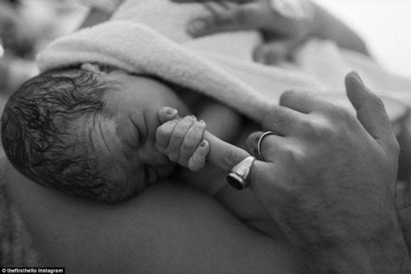 El primer "hola": un proyecto fotográfico sobre el primer encuentro de mamá y bebé