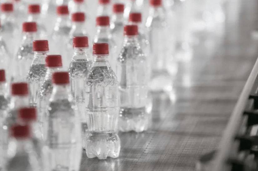 El que bebió el camarada Zhukov: los japoneses lanzaron una Coca-Cola transparente El que bebió el camarada Zhukov: los japoneses lanzaron una Coca-Cola transparente