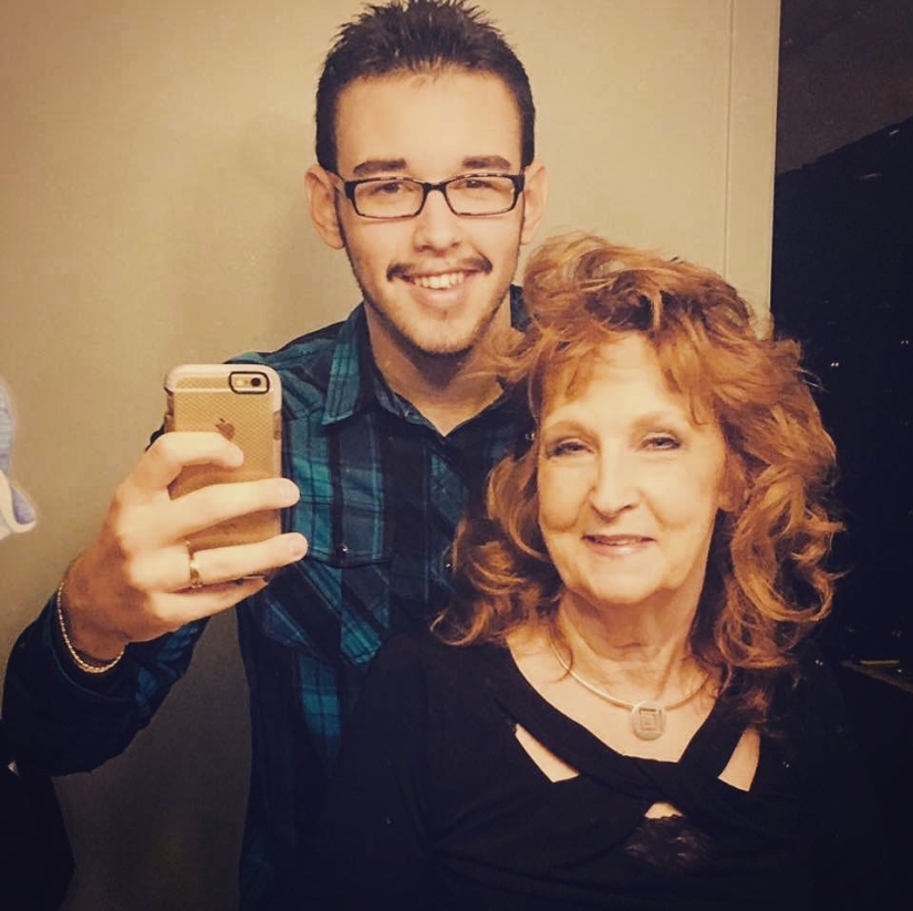 El secreto de la felicidad familiar: cómo viven los cónyuges amorosos con una diferencia de edad de 53 años