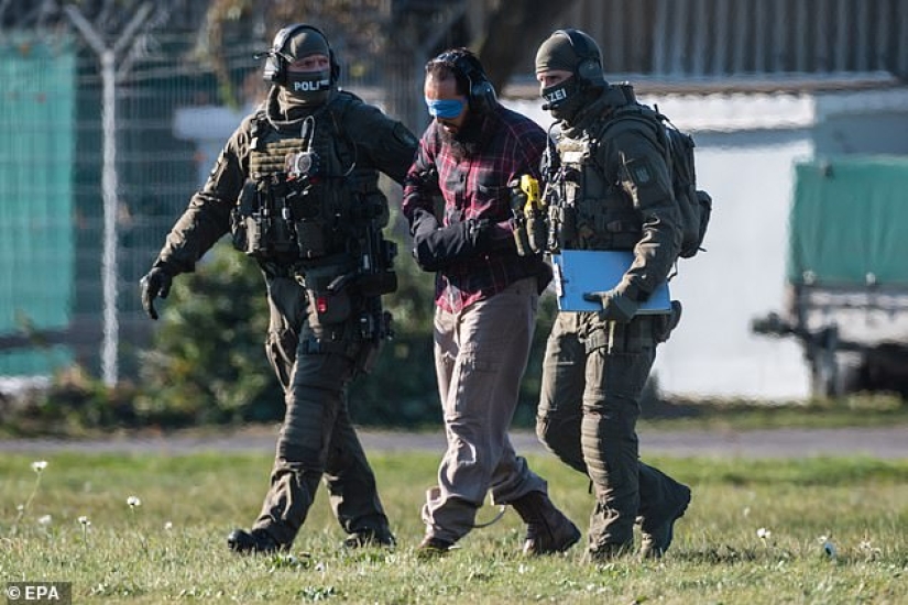 El terrorista involucrado en la tragedia del 9/11 regresó a casa, fue recibido como un héroe