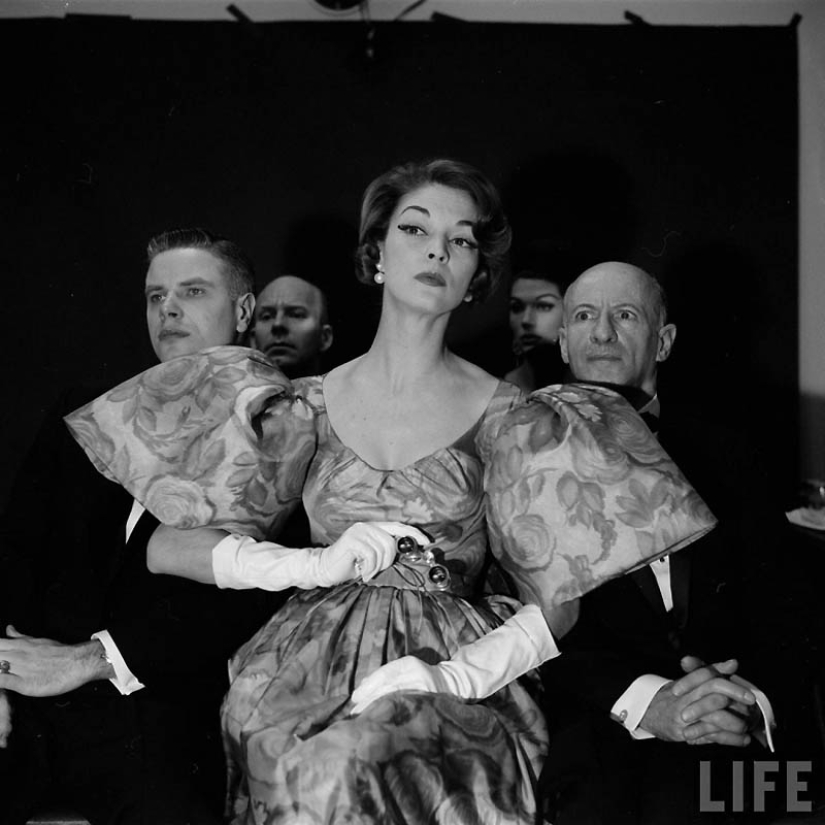 Elusive femininity from photographer Nina Lin