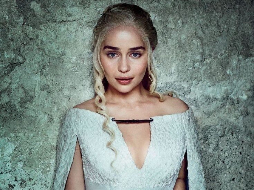 Emilia Clarke told how she suffered a stroke between the filming of "Game of Thrones" Emilia Clarke told how she suffered a stroke between the filming of "Game of Thrones"