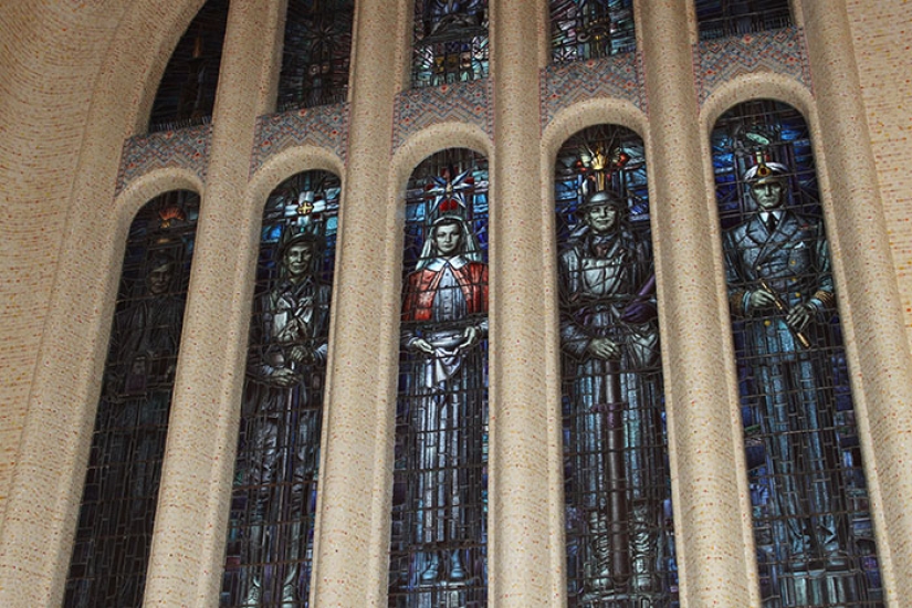 En Australia, un vándalo robó flores de la tumba de un soldado desconocido…