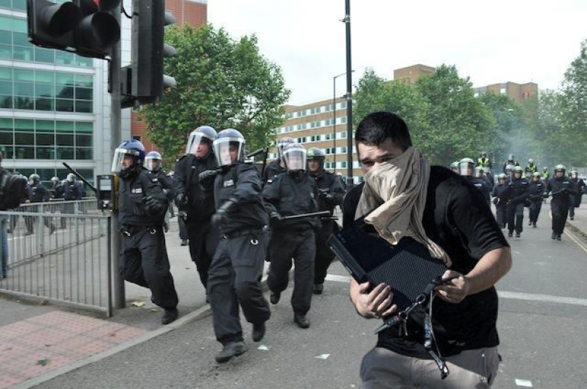 En caso de incendio, el primero en sacar la Xbox: una foto de la víctima con una consola de juegos se ha vuelto viral En caso de incendio, el primero en sacar la Xbox: una foto de la víctima con una consola de juegos se ha vuelto viral