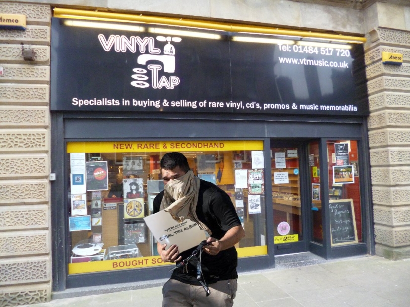 En caso de incendio, el primero en sacar la Xbox: una foto de la víctima con una consola de juegos se ha vuelto viral En caso de incendio, el primero en sacar la Xbox: una foto de la víctima con una consola de juegos se ha vuelto viral