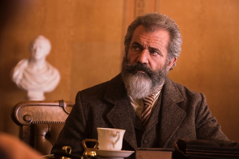 En la jaula de la condenación: cómo Mel Gibson se encontró al borde del fracaso debido a sus demonios internos