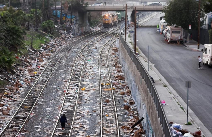 En los EE.UU., la tradición de robar trenes de correo se ha revivido