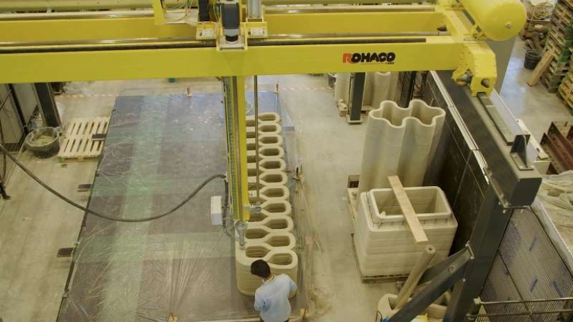 En los Países Bajos, se imprimió en una impresora 3D un puente capaz de soportar 40 camiones En los Países Bajos, se imprimió en una impresora 3D un puente capaz de soportar 40 camiones