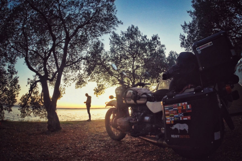 En los "Urales" por Europa: un viaje impresionante de una joven familia En los "Urales" por Europa: un viaje impresionante de una joven familia